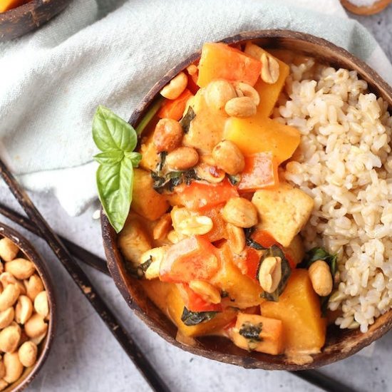 Thai Pumpkin Peanut Curry