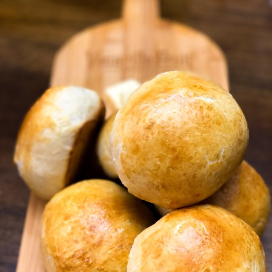 How to Make Dinner Rolls