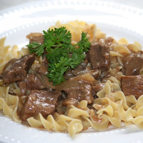 Amazing Slow Cooker Beef Stroganoff