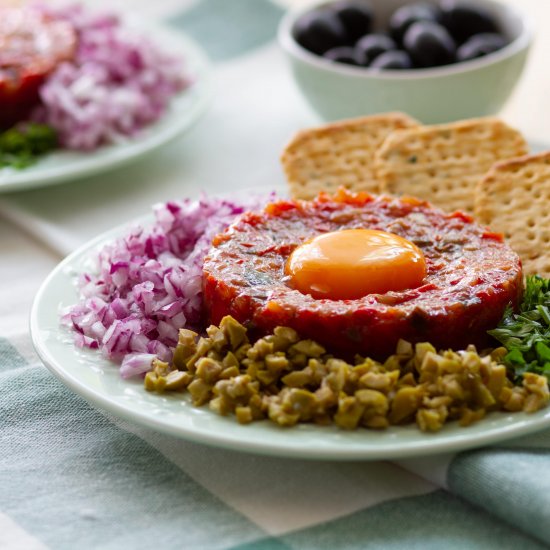 Tartare from baked vegetables