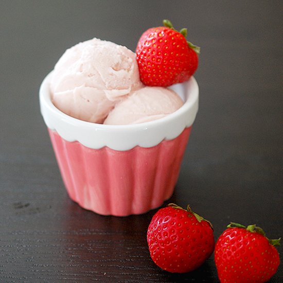 Strawberries and cream ice cream