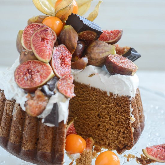 Fig and fizalis cake