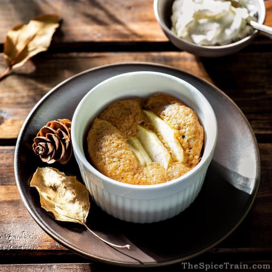 Mini Apple Cakes