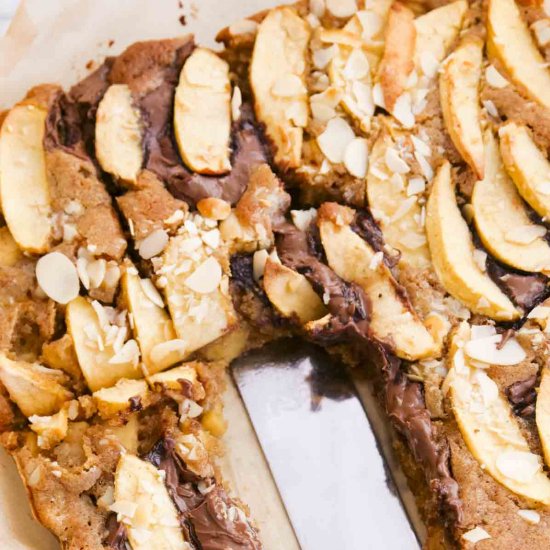 Apple Cinnamon & Chocolate Cake