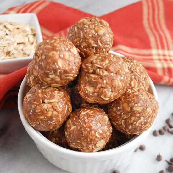 Peanut Butter Protein Balls