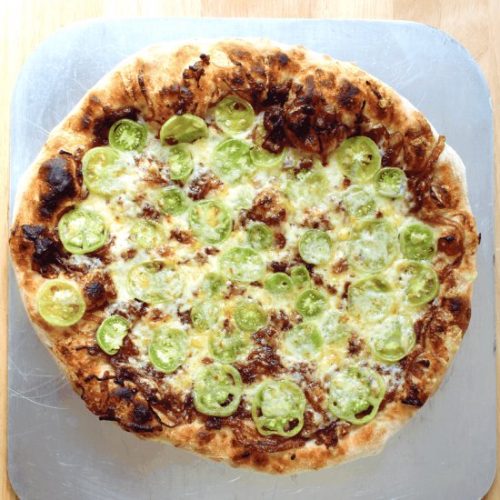 Green Tomato & Onion Pizza