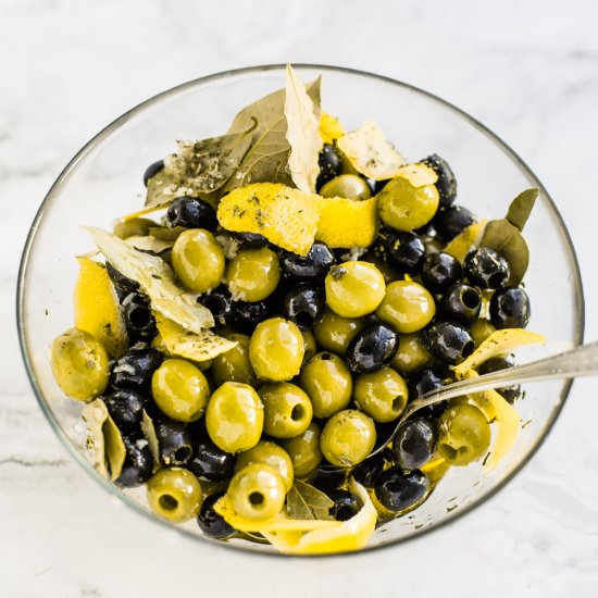 Quick Home-Style Marinated Olives