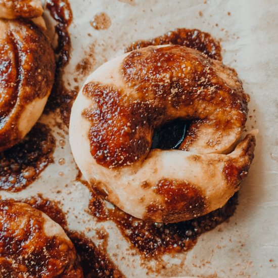 Delicious Cinnamon Crunch Bagels