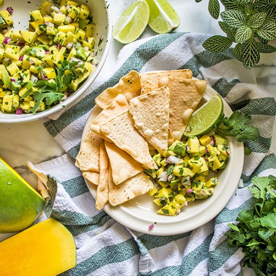 This Paleo Mango Avocado Salsa