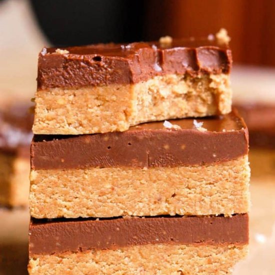 No-Bake Chocolate PB Bars (V, GF)