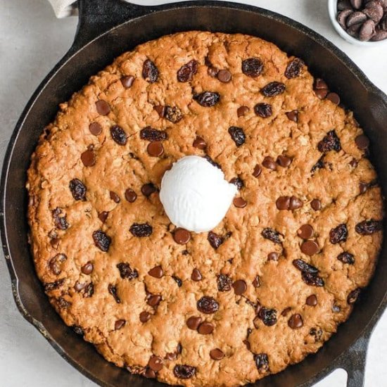 Healthy Oatmeal Cookie Skillet