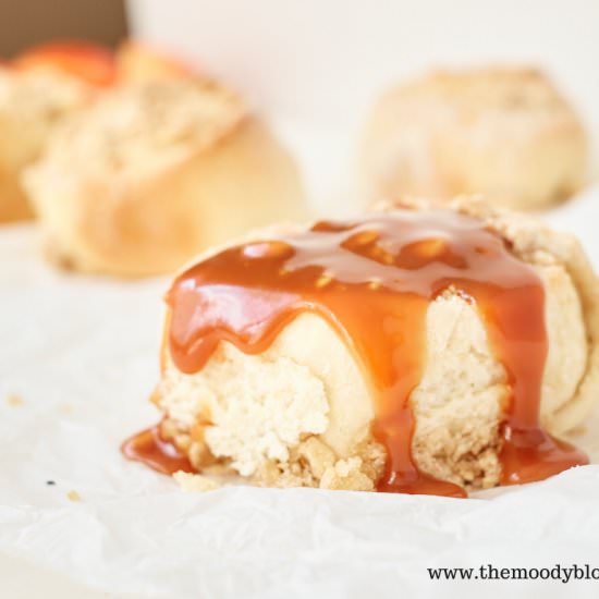 Easy Apple Pie Rolls