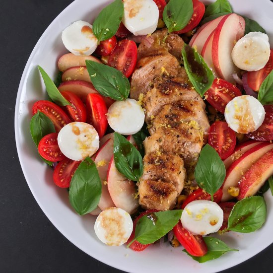 Spinach Caprese Salad with Peaches