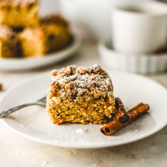 Simple Cinnamon Crumb Cake