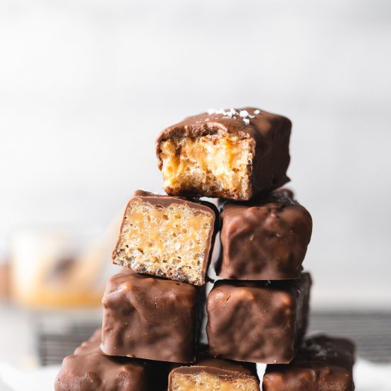 HOMEMADE TOFFEE CRISP BARS