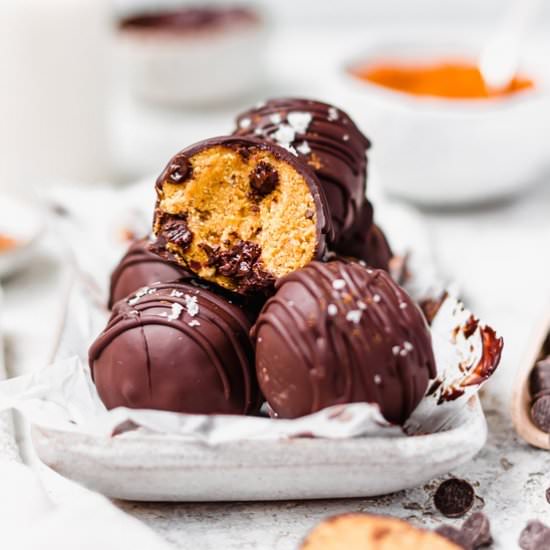 Choc Pumpkin Cookie Dough Truffles