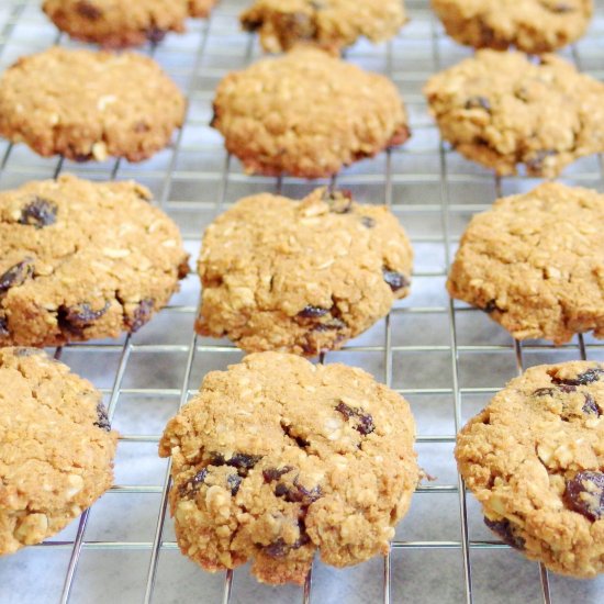 Oatmeal Raisin Cookies