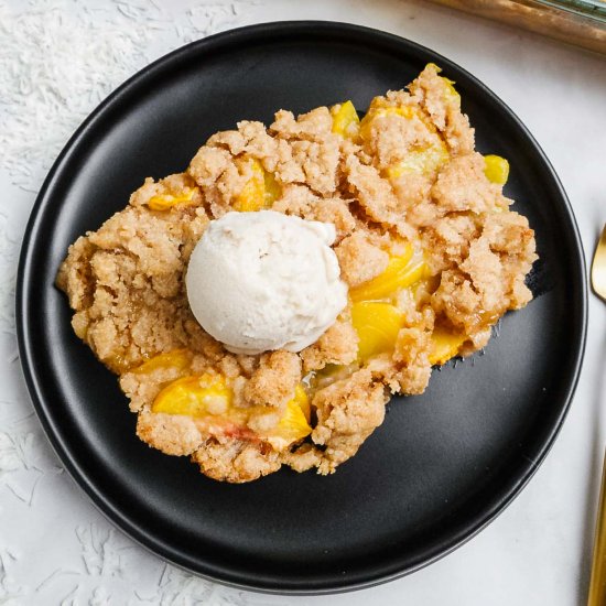 Simple Vegan Peach Cobbler