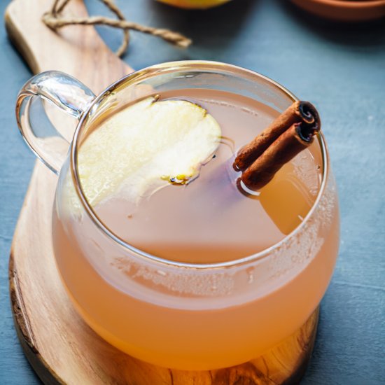 Cozy Cinnamon Apple Tea with Ginger