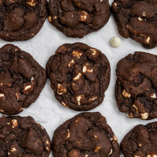 Triple Chocolate Chip Cookies