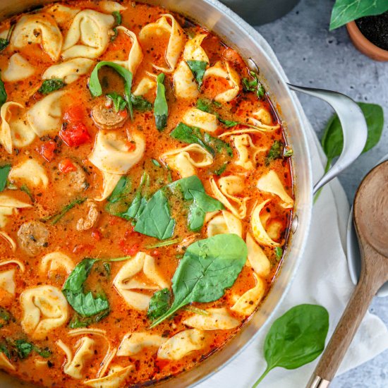 Easy Sausage Spinach Tortellini Soup