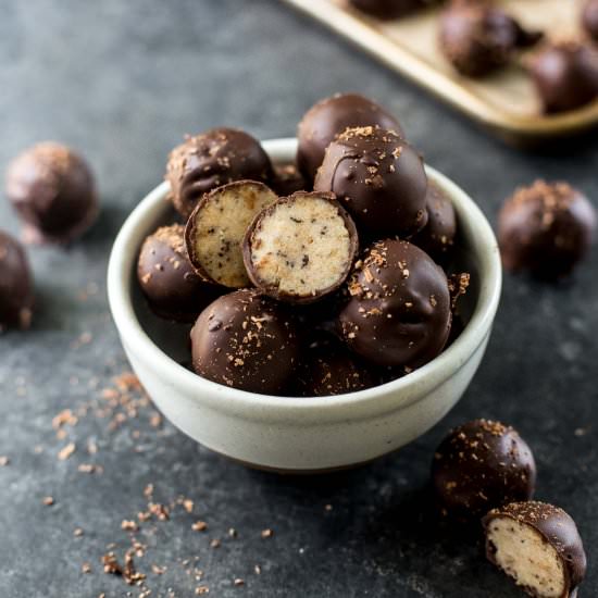 Chocolate Banana Bread Truffles