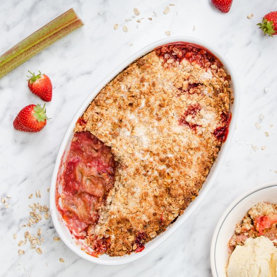 Strawberry and Rhubarb Crumble