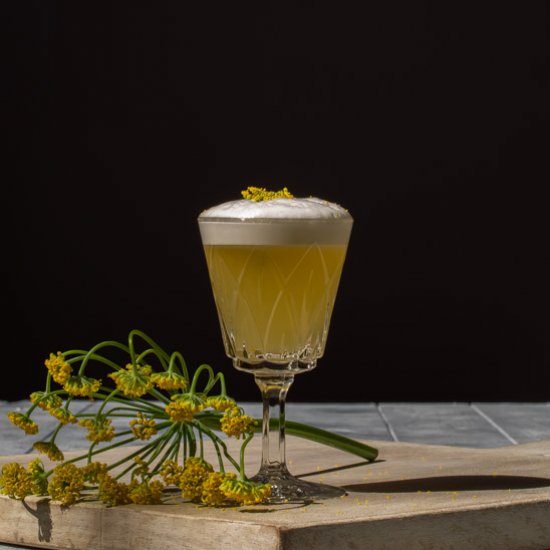 Fennel flower silver sour: mini gin