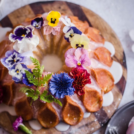 Lemon and Poppyseed Bundt Cake