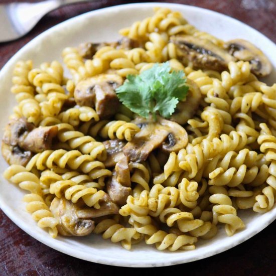 Creamy Spinach Pasta with Mushroom