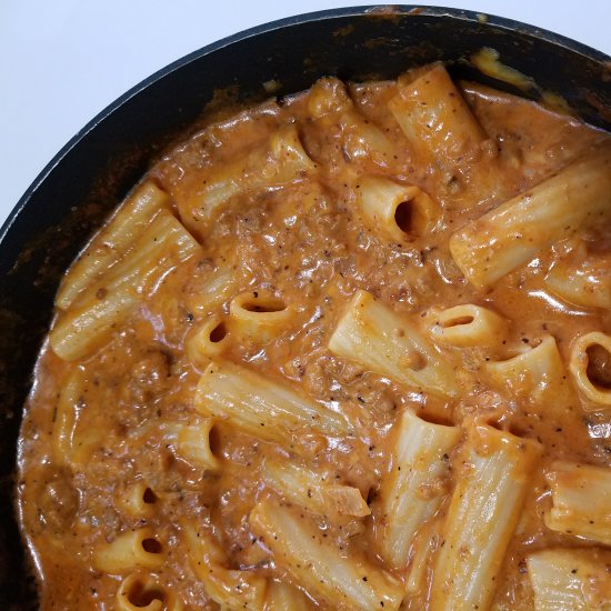 CREAMY BEEF PASTA