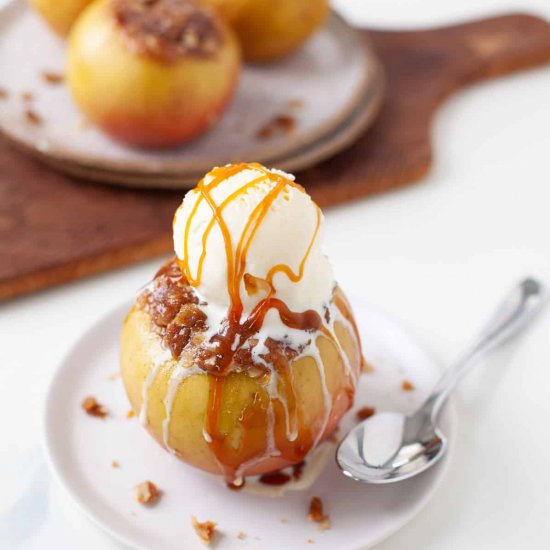 Slow Cooker Baked Apples