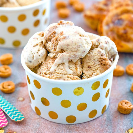 Cinnamon Roll Ice Cream