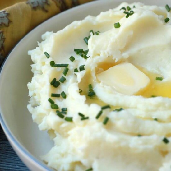 Simple Buttermilk Mashed Potatoes