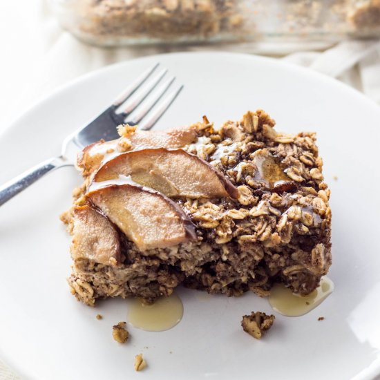 cinnamon pear baked oatmeal