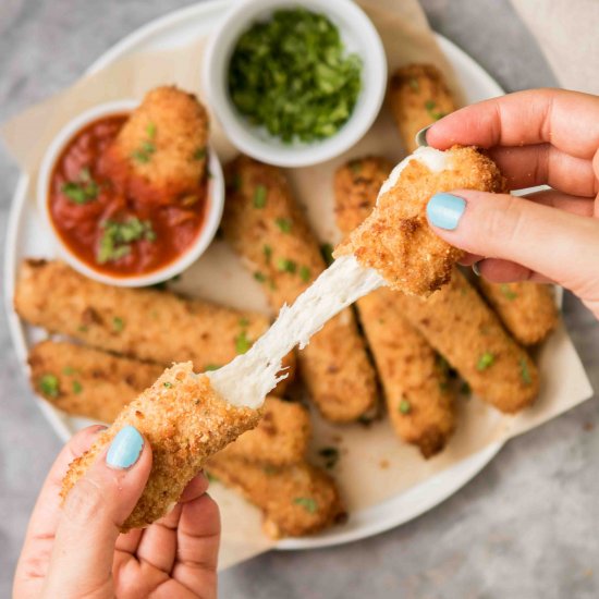 Air fryer mozzarella sticks