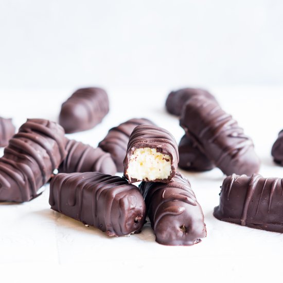 Homemade Dark Chocolate Bounty