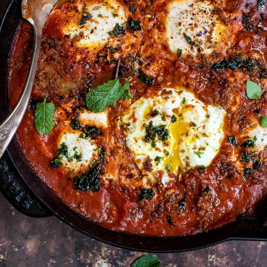 Eggs in purgatory with potatoes