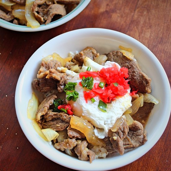 Japanese Beef Rice Bowl (Gyudon)