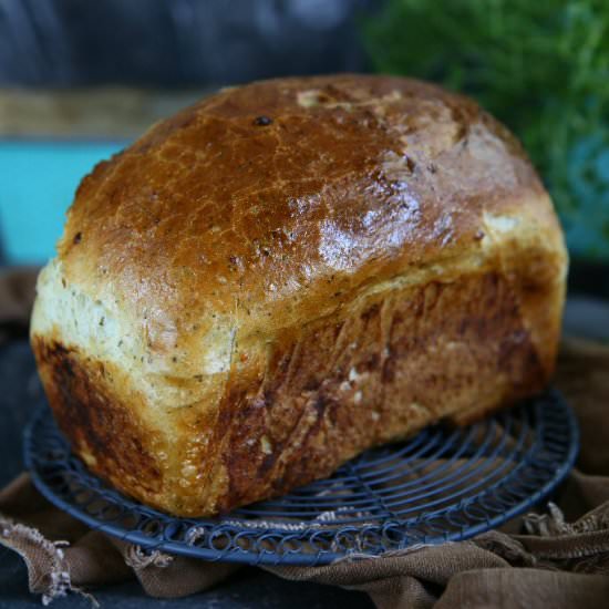 Dill Garlic Bread Loaf