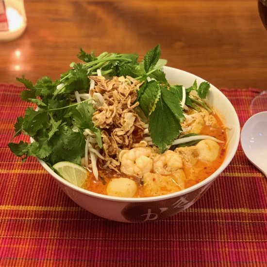 Laksa – Hug in a Soup