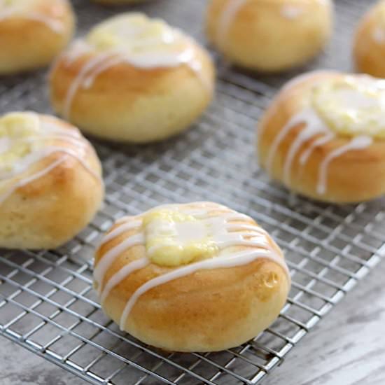 Norwegian Vanilla Custard Buns