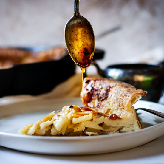 Easy Apple Dutch Baby