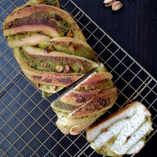 Pesto and pistachio babka