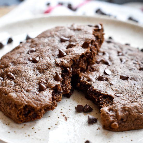 1 Giant Chocolate Chip Cookie