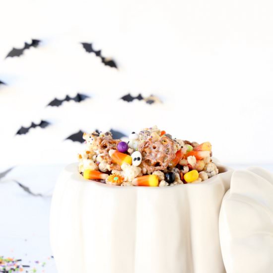 Halloween Snack Mix