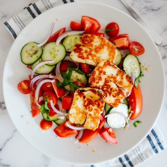 Greek Salad with Peppered Halloumi