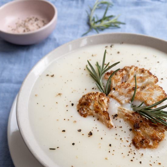 Quick creamy cauliflower soup