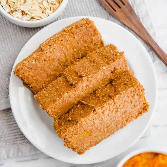 Vegan 5 Ingredient Pumpkin Bread