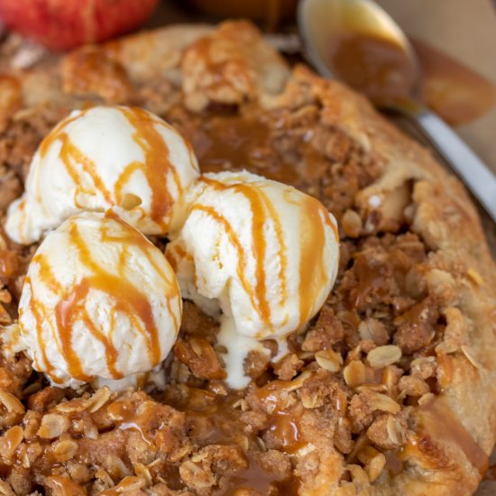 Apple Crumb Crostata